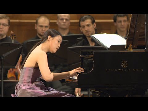 Mozart - Piano Concerto No.21, K.467 / Yeol Eum Son