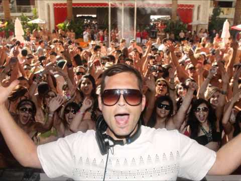 Kaskade Mindy Gledhill Vs Sandro Silva & Quintino - Epic Call Out - Coachella 2012