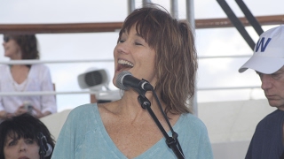 Lari White and her &quot;Old Friends, New Loves&quot;