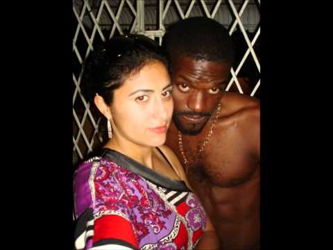 Doza Medicine - Mi Nuh Follow Nuh Bwoy    {February 2011}     { Don Skilachi Productions }.wmv