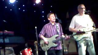 Ducks Deluxe - Don't Mind Rockin' Tonite - London 2011