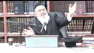 הרב חיים רבי :  על חומרת אכילת טבל  וכן על תיקון שובבים . (כולל חזון עובדיה) - התמונה מוצגת ישירות מתוך אתר האינטרנט יוטיוב. זכויות היוצרים בתמונה שייכות ליוצרה. קישור קרדיט למקור התוכן נמצא בתוך דף הסרטון