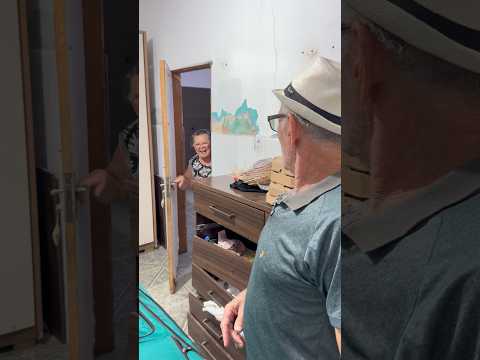 O que tem na mala ? #india #viral #meme #humor