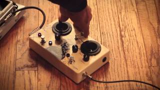 Walrus Audio Janus Tremolo/Fuzz Joystick Pedal Technical Demo