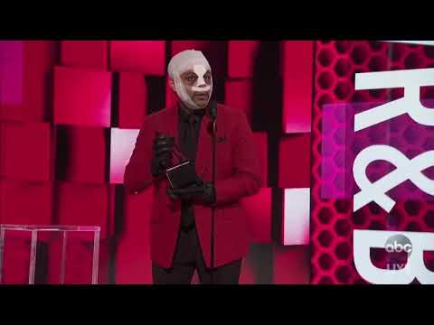 The Weeknd Wins Favorite Song Soul/R&B - AMAs 2020