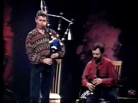 Bagpipes and Uilleann Pipes Duet - Brilliant!