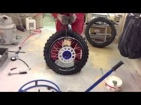 comment demonter pneu moto cross