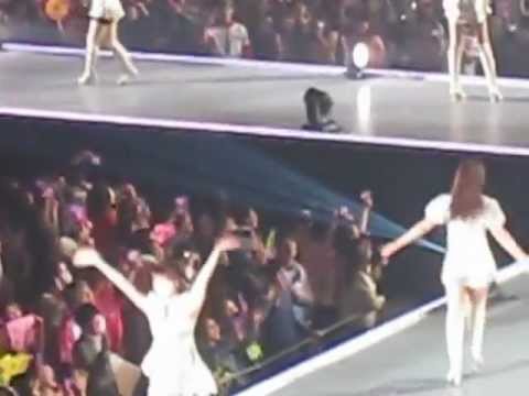 130310- SNSD Can't Take My Eyes Off You @ Hiroshima