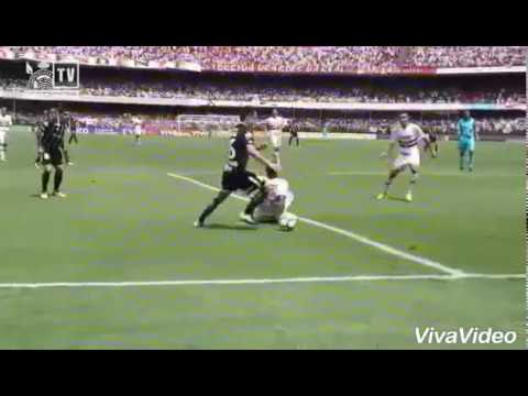 Drible descosertante do Rodriguinho , no gol contra os bambi