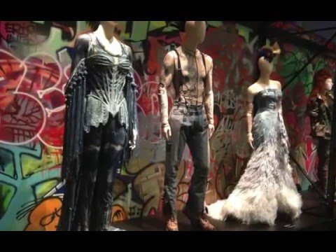 Da calçada para a passarela