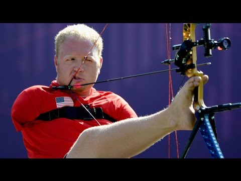 Paralympic Medal Ceremony Handshake Fail