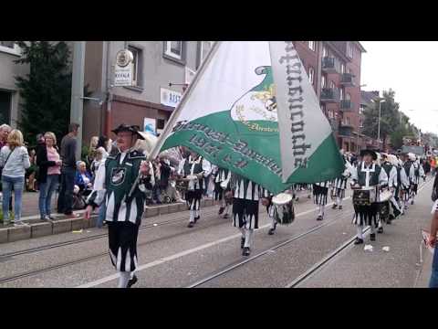 Fanfahrencorps Hervest Dorsten im Cranger Kirmes Festumzug am 6.8.2016 FILE0021