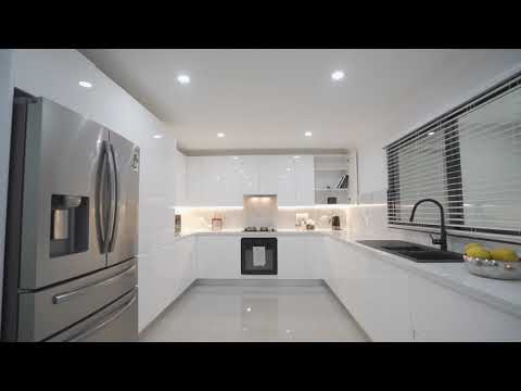 126 Hillcrest ave Greenacre