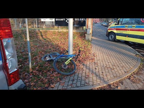Wypadek rowerzysty w Słupsku na ulicy Madalińskiego - 28.11.2022