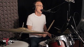 The Jayhawks - &quot;Backwards Women&quot; (Live at WFUV)