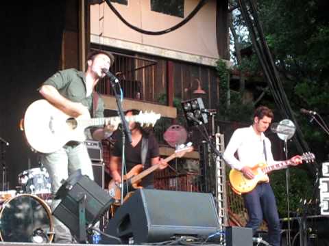 6.18.10... Kris Allen @ Ironstone Vineyard: Heartless / Gangster's Paradise Mash-Up Clip