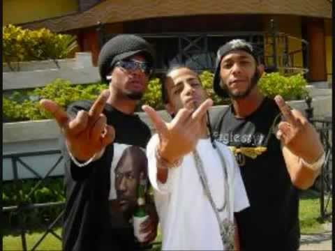 Vakero Ft Arcangel - Se Partio El Lapiz (Remix)