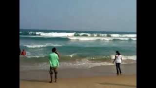 preview picture of video 'Pondicherry India paradise beach'