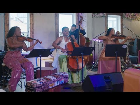 The String Queens LIVE!