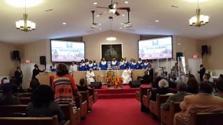 Luther Barnes &amp; The Restoration Worship Center Choir - "God's Grace"