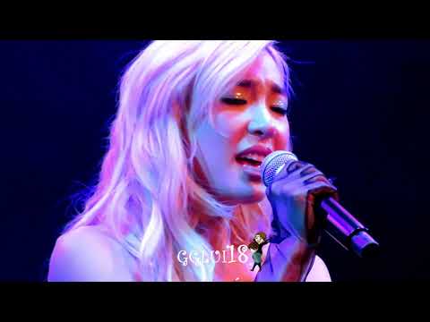 190306 Tiffany Young - Runaway in New York