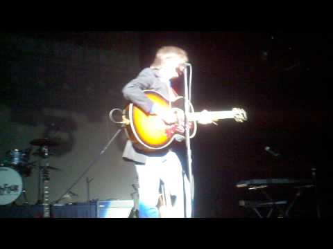 Gavin Pring doing a medley of George Harrison songs..3gp