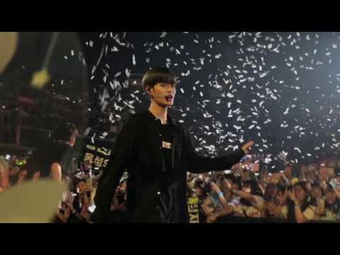 180713 Wanna One - One: The World tour Singapore Ending Bow