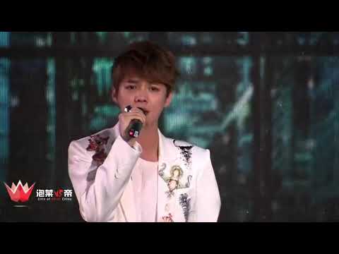 FANCAM 120401 EXO Showcase Solo   Baby Don't Cry + What is Love + Two Moons