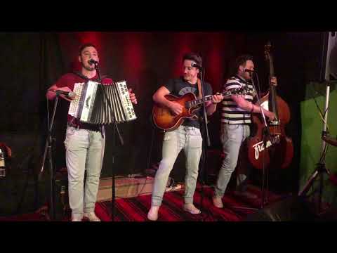 Skupina Bojsi - Marjanca (Brendi) v živo.