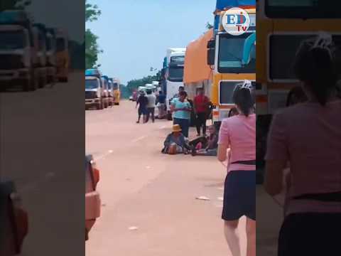 Enfrentamientos marcan el octavo día de bloqueo en la carretera a Pando