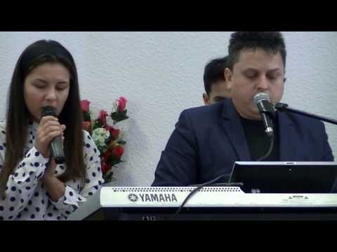 Fam. Bujor Marius - vioara. Denis- voce.  Ada  [ Baia  Bare ( bis.Fernezid ) ]