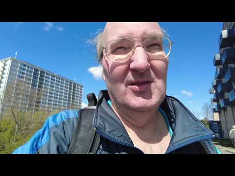 MongoTV_8831 - MIN GÅTUR - Del 3 - Henter Pakke Med Tegneserier og Cykler til LIDL