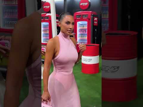 Kim Kardashian In The Paddock! 🤩