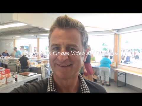 Marschauftritt mit kurzen Marschkonzerten Musikkapelle Niederdorf