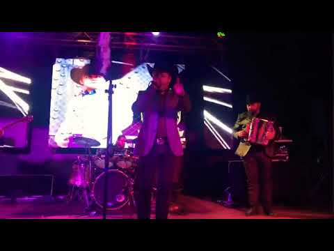 Neyo Fuentes - Deliciosa (video en Vivo)