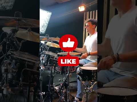 Simon Phillips would be proud or dissapointed?