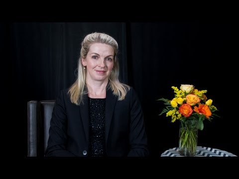 download lagu mp3 mp4 Jennifer Donnelly, download lagu Jennifer Donnelly gratis, unduh video klip Jennifer Donnelly