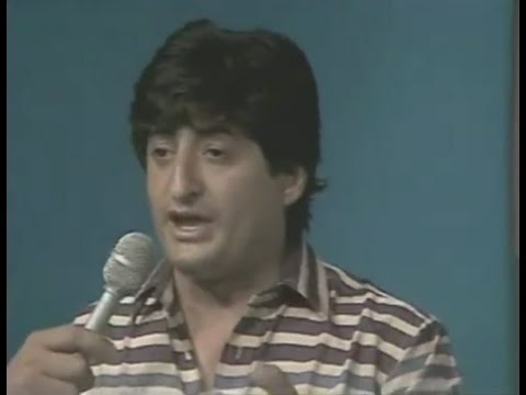 TRISTE Y CONFUNDIDO  -  JORGE OÑATE Y ÁLVARO LÓPEZ