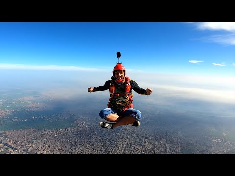 Skydive over the Pyramids - Freefly w.Omar Alhegelan