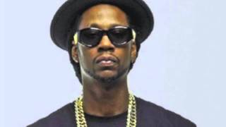 2Chainz ft. Iamsu- Livin (Dirty)