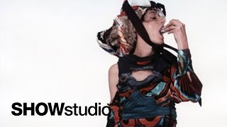 Erin O'Connor - Eat Fashion: Transformer