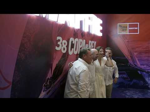 Best shots from the celebrated white dinner by MAPFRE