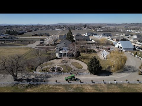 How We Keep Our Gravel Driveway Looking Nice! 🚜