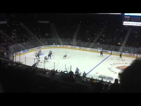 Slapshot to the Chest - Atlanta Thrashers Vs Columbus Blue Jackets 11/04/2010 (HD 720p)