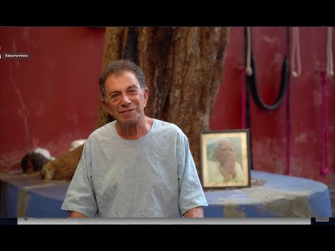 Interview with Iyengar yoga teacher Ian Lewis