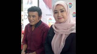 Download lagu The king of dangdut and the women in his life mp3