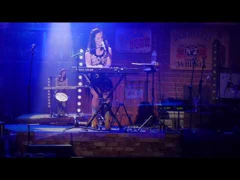 Girl Crush performed by Shelly Quarmby from 'A Country Night In Nashville'