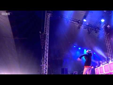 Charli XCX - I Love It Live Glastonbury 2015