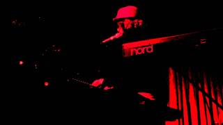 Cary Brothers - Under Control (Hotel Cafe 10.26.2011)