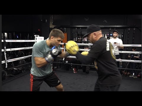 Sergiy Derevyanchenko media workout for Daniel Jacobs fight